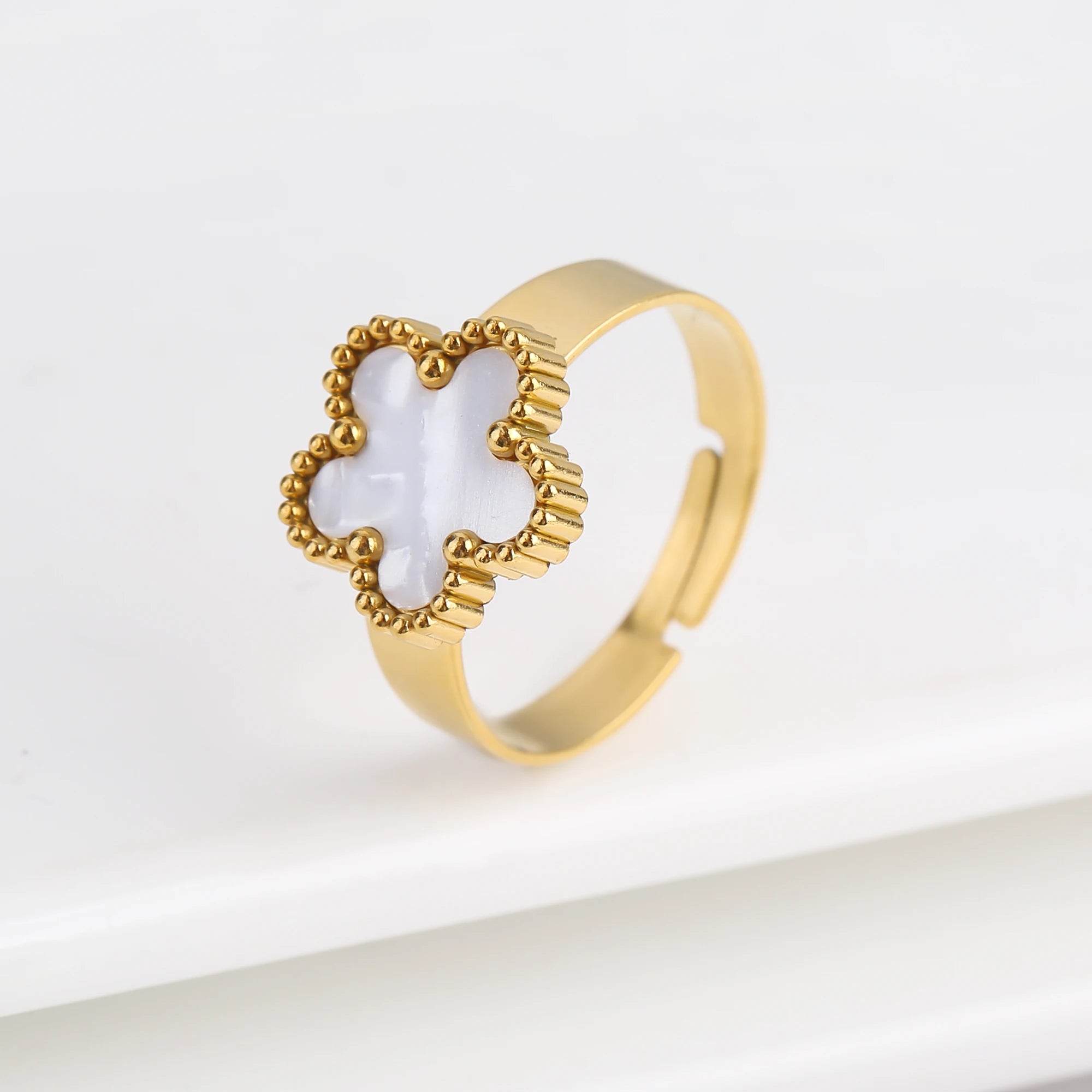Five Leaf Flower Ring
