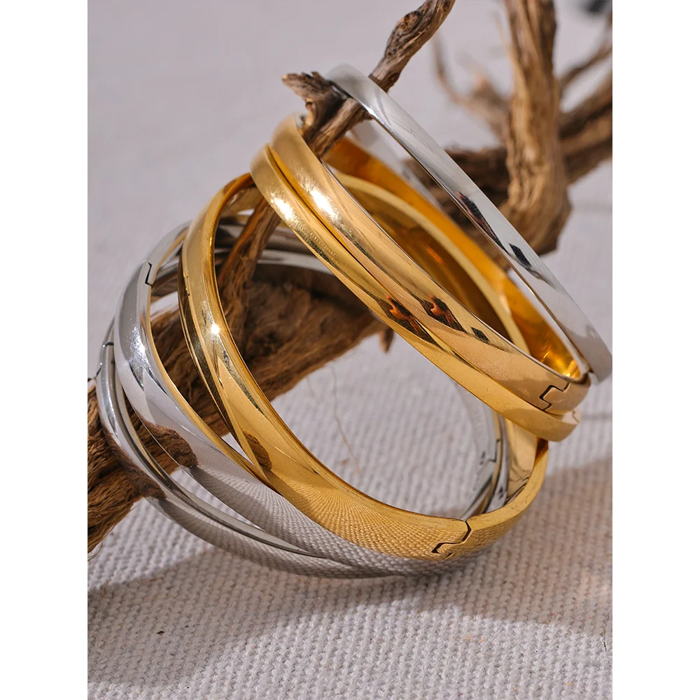 Liora Smooth Bracelet