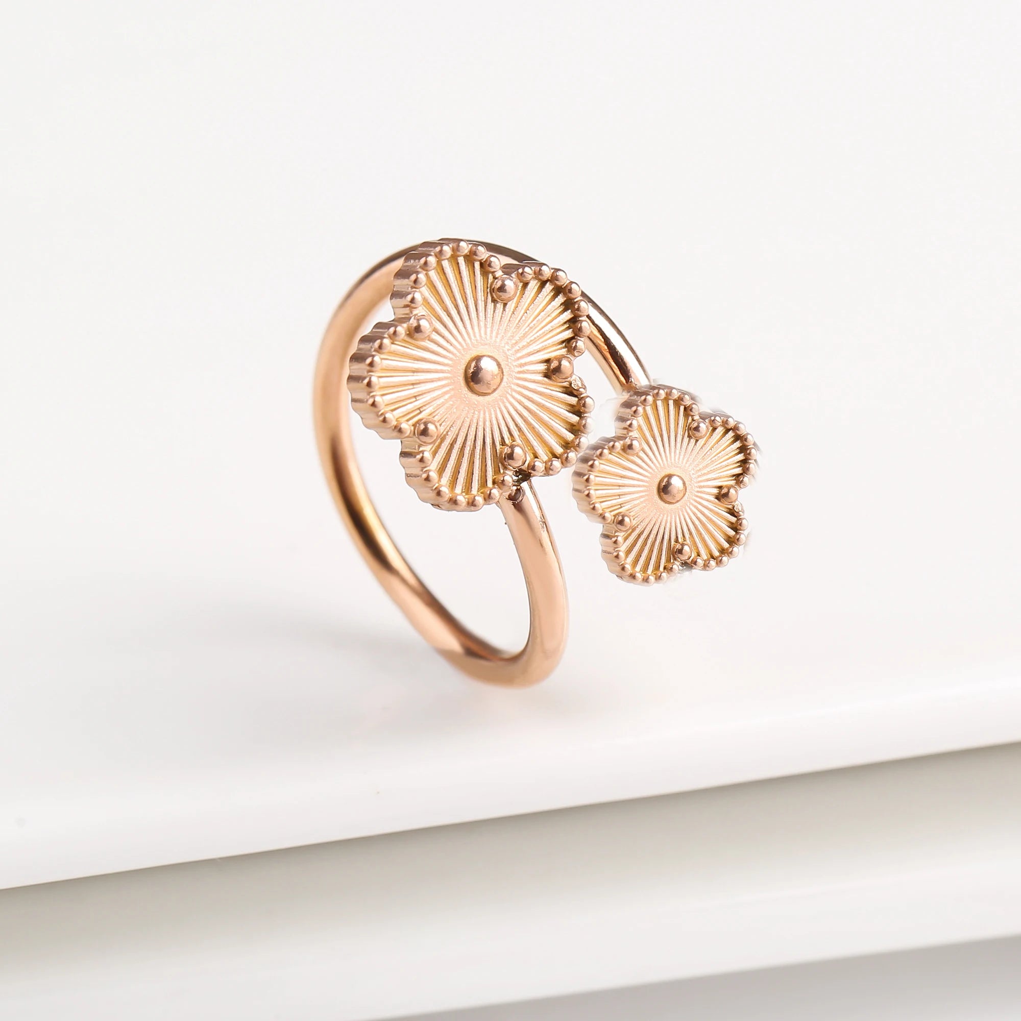 Five Leaf Flower Ring