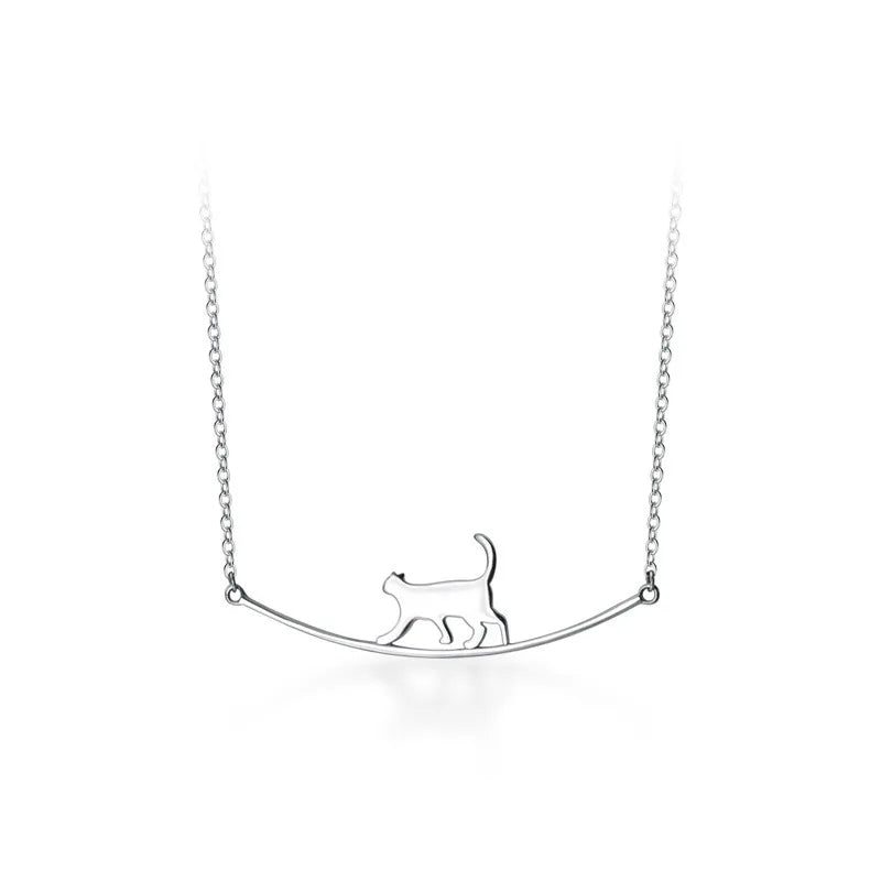 Walking cat necklace