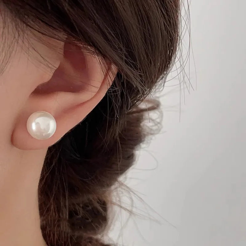 Pearl Earring