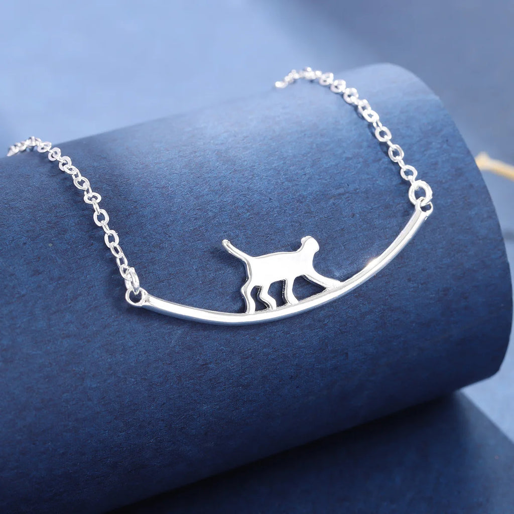 Walking cat necklace