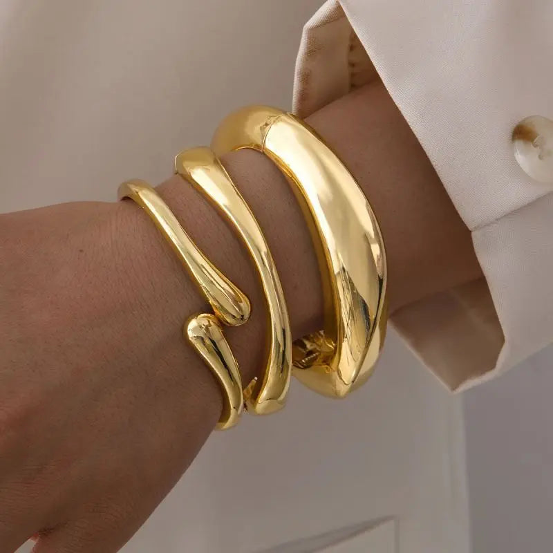 Smooth Water Drop Bracelet