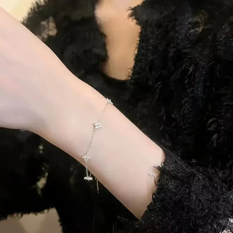 Four Leaf Flower Bracelet