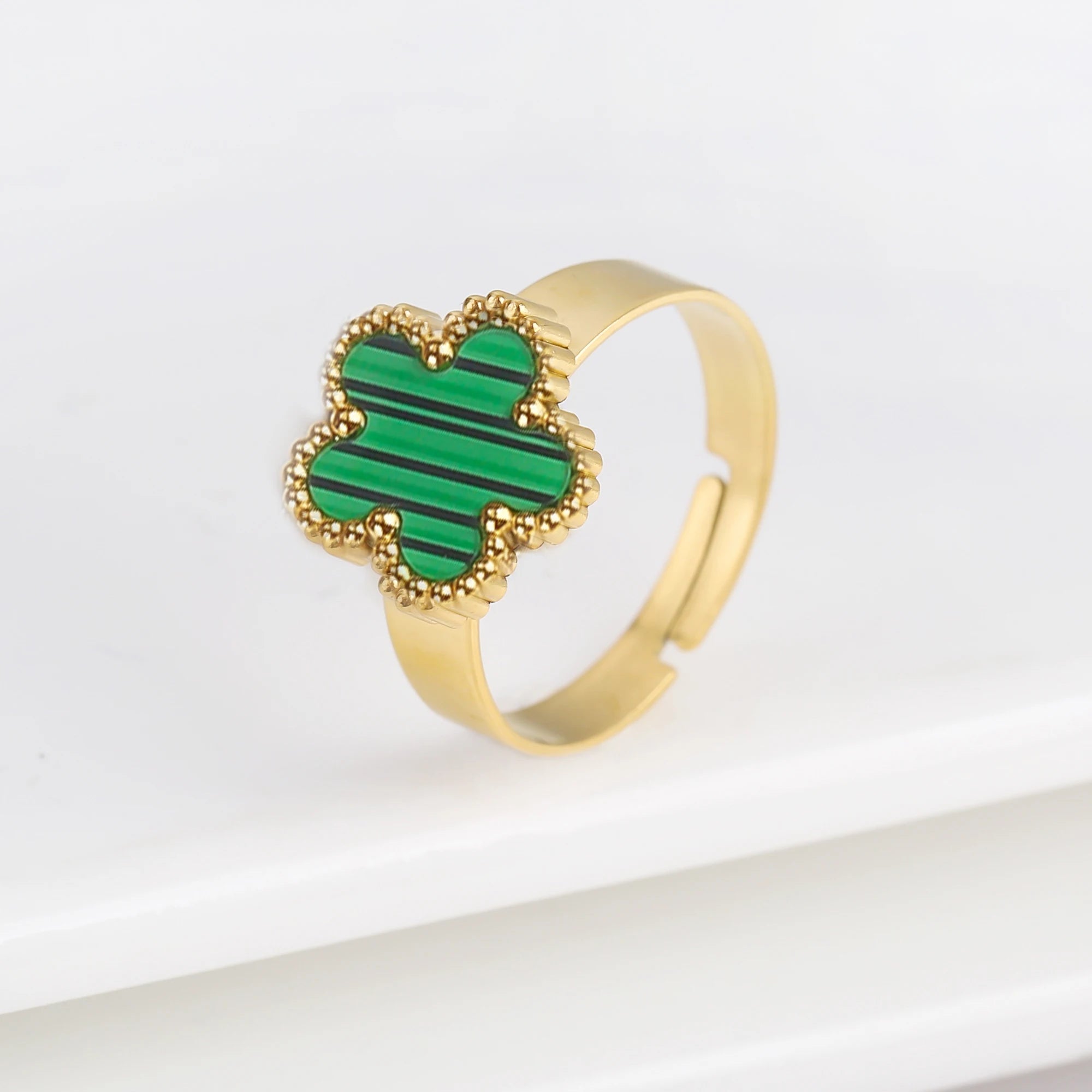 Five Leaf Flower Ring